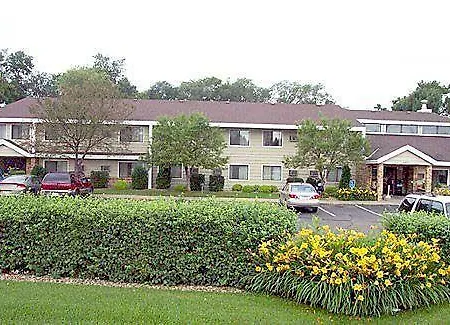 Asteria Inn & Suites-3